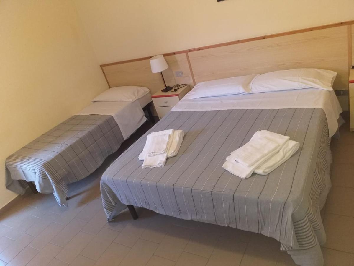 Hotel Lupo Di Mare Marina di Castagneto Carducci Dış mekan fotoğraf